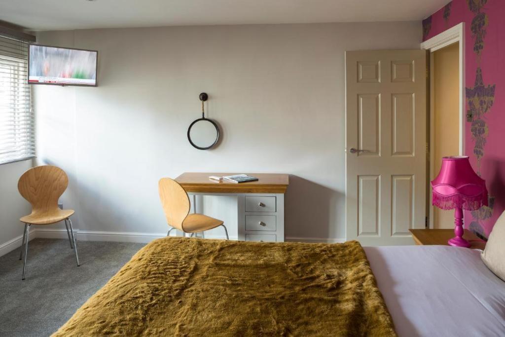 Dream Stays Bath - Queen Street Bilik gambar